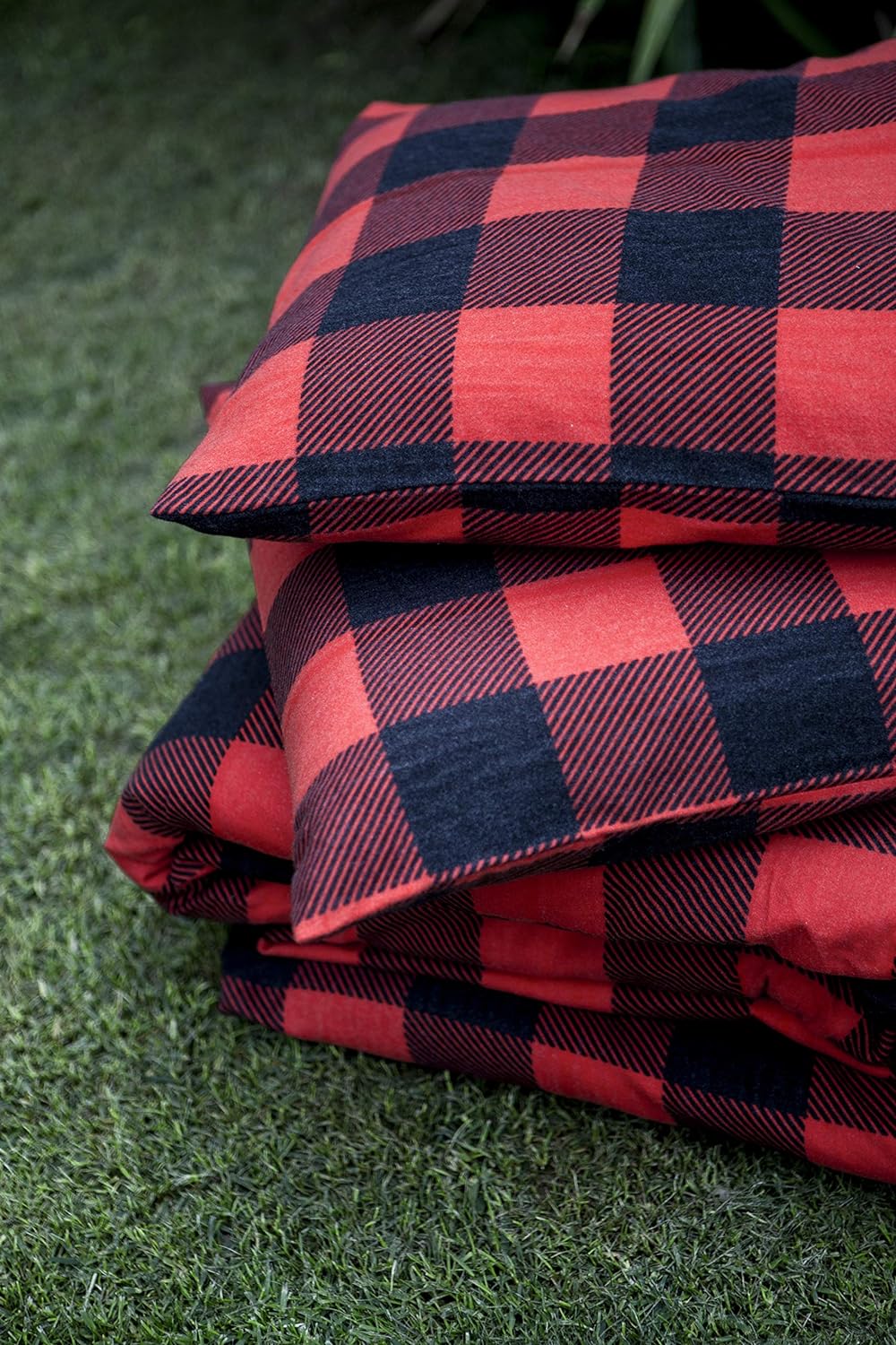 Friends at Home 180 Gram Cotton Heavyweight Flannel Duvet Cover Sets (Red, Black, Plaid, King)